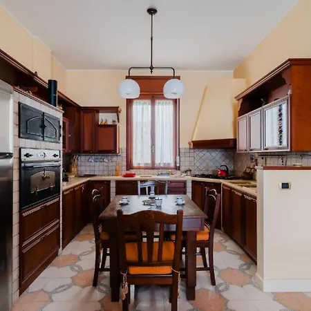 Casa Ada Semesterbostad Lecce